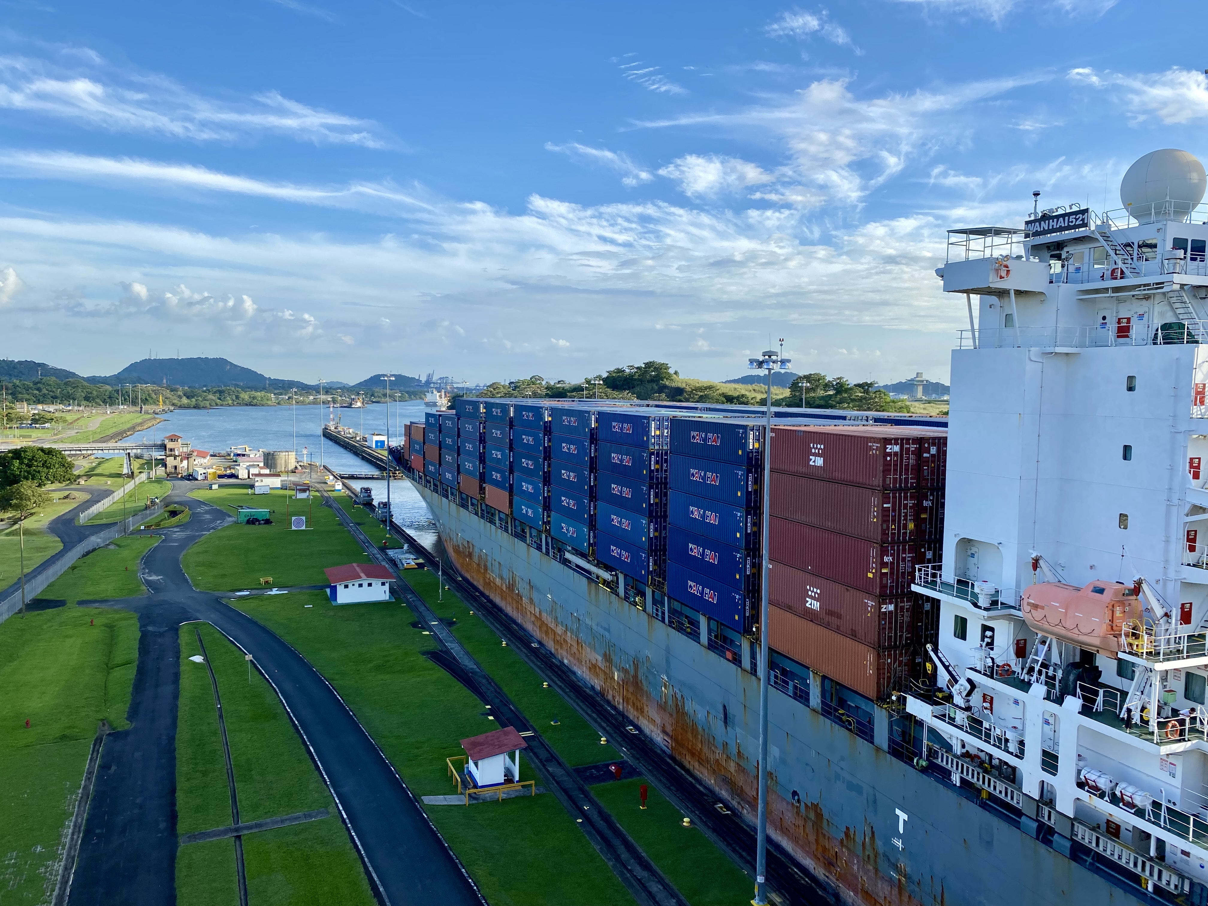 How Does The ISF Program Address Bonded Warehouses And Cargo Storage?